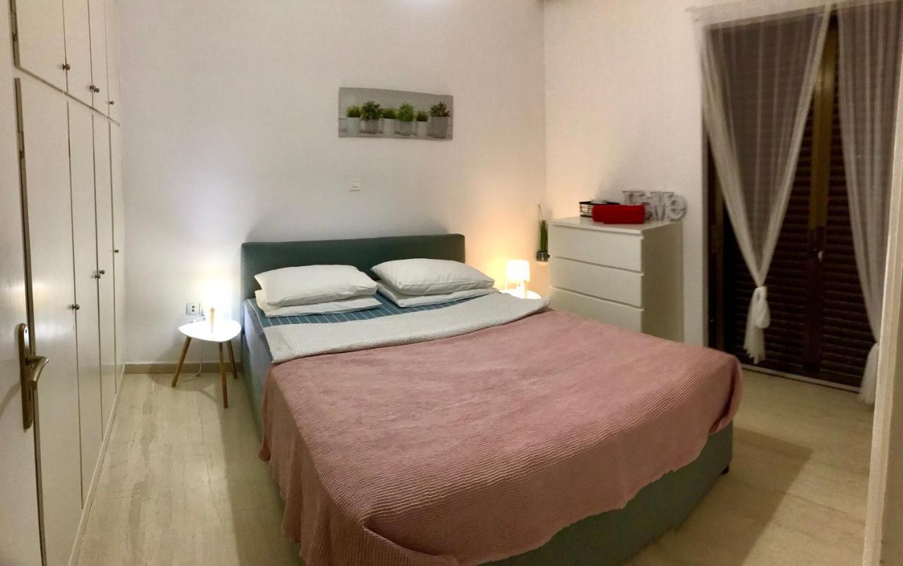 Marina Apartment Луца Экстерьер фото